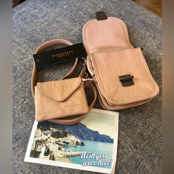 Wanderers Travel Co.Leather Crossbody Bag w/ matching coin purse. - Picture 2 of 6